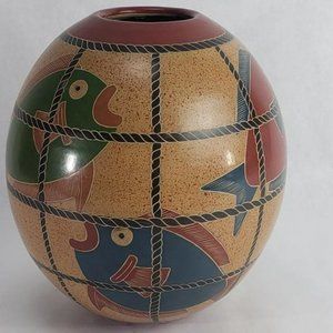 RARE VINTAGE HANDCRAFTED HAND PAINTED NICARAGUAN ROGER CALERO SIGNED POTTERY